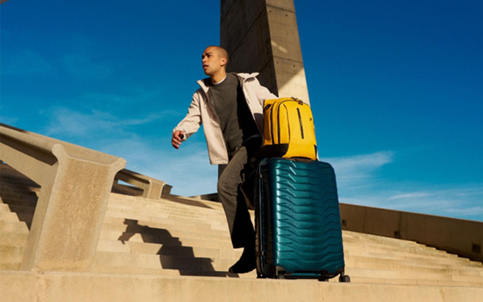 16-10-Samsonite.jpg